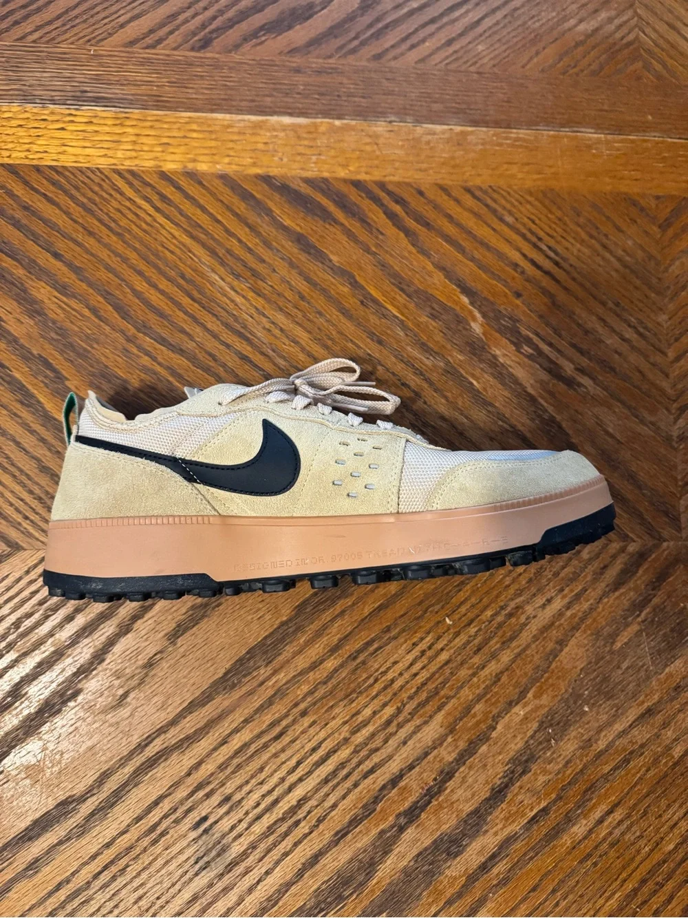 Nike Men’s Tan Sneakers with Black Swoosh
